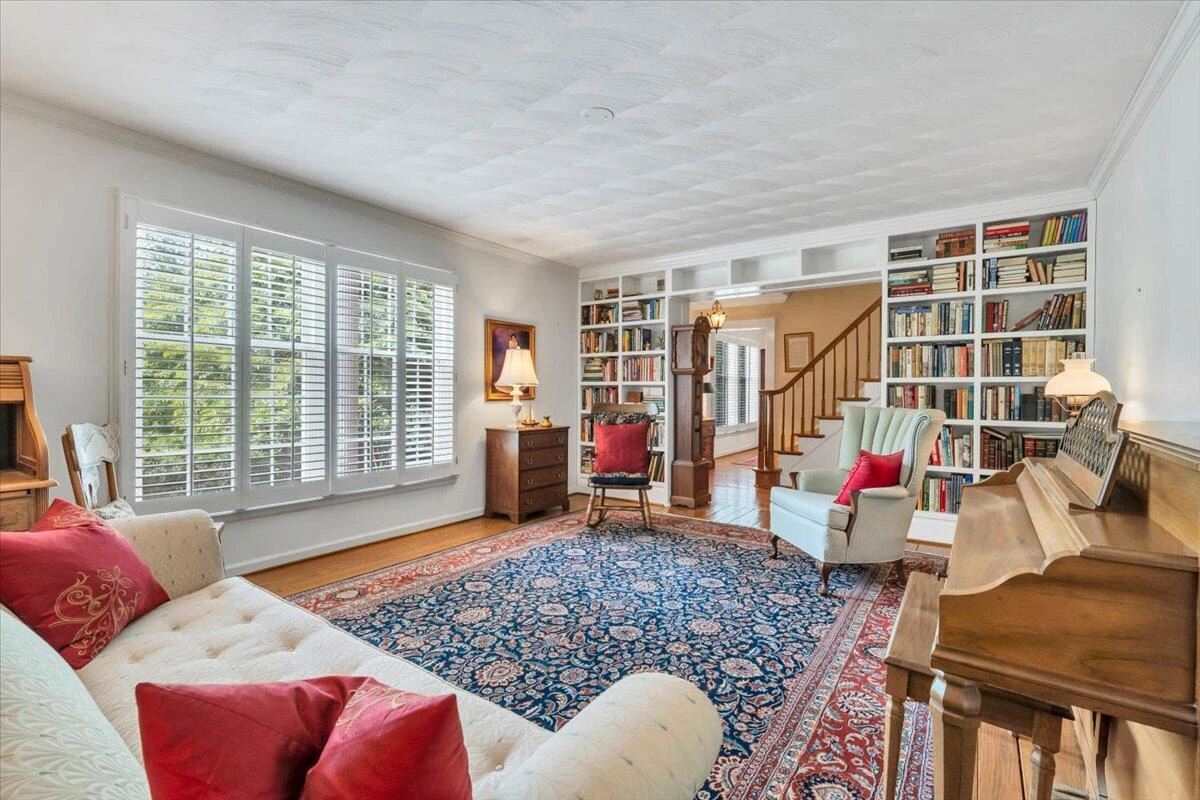 1700 Home CIR - Photo 5