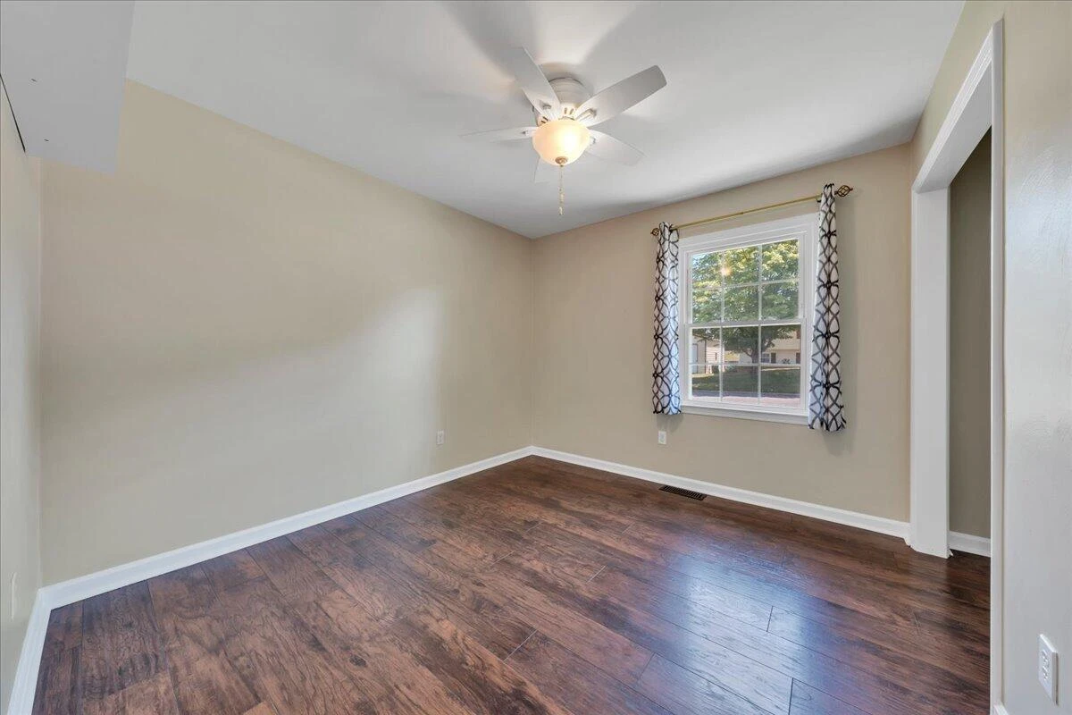 4912 Shadow LN - Photo 14