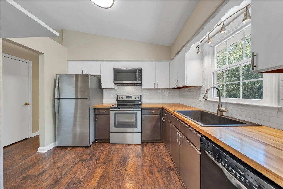4912 Shadow LN - Photo 8
