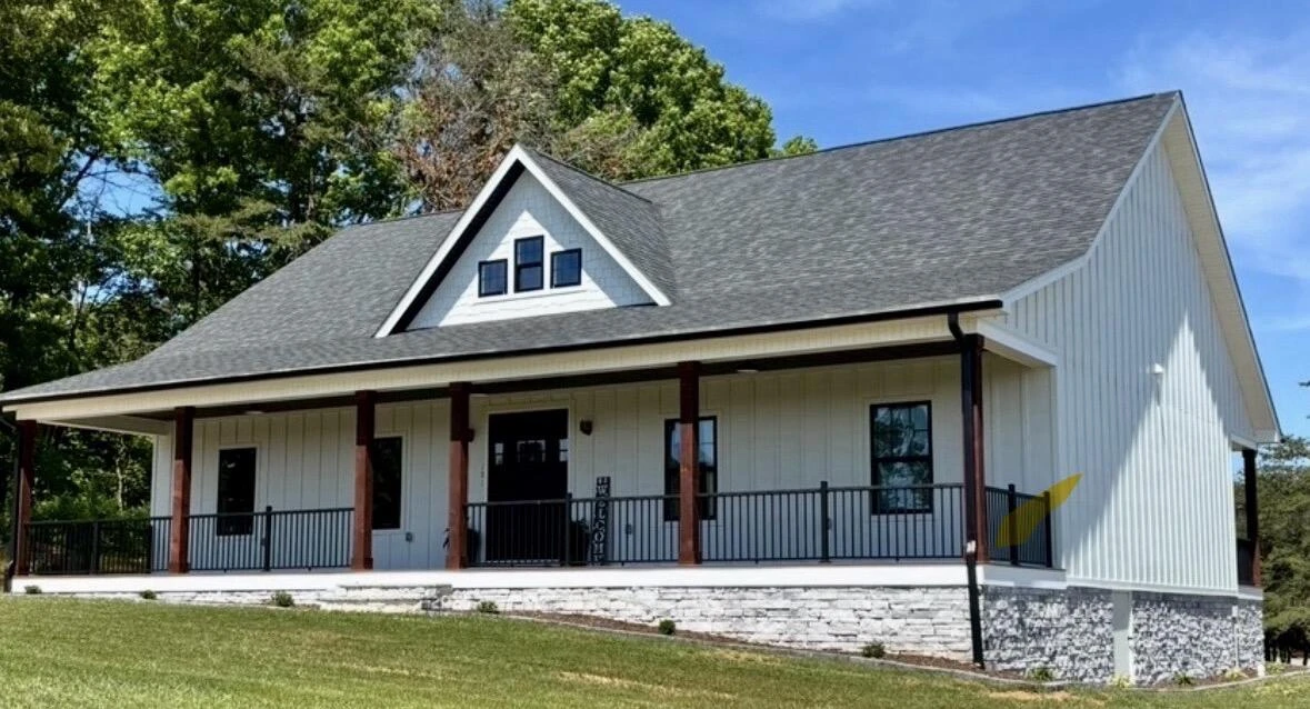 101 Spyglass LN
