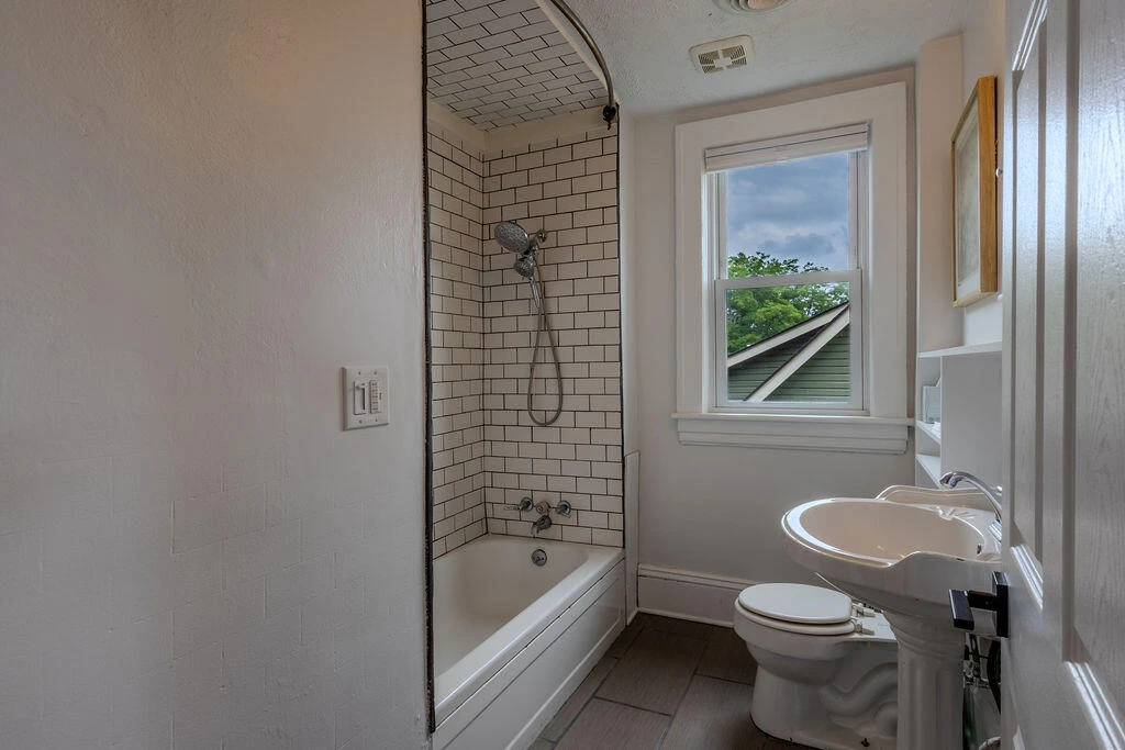 521 Riverland RD SE - Photo 27