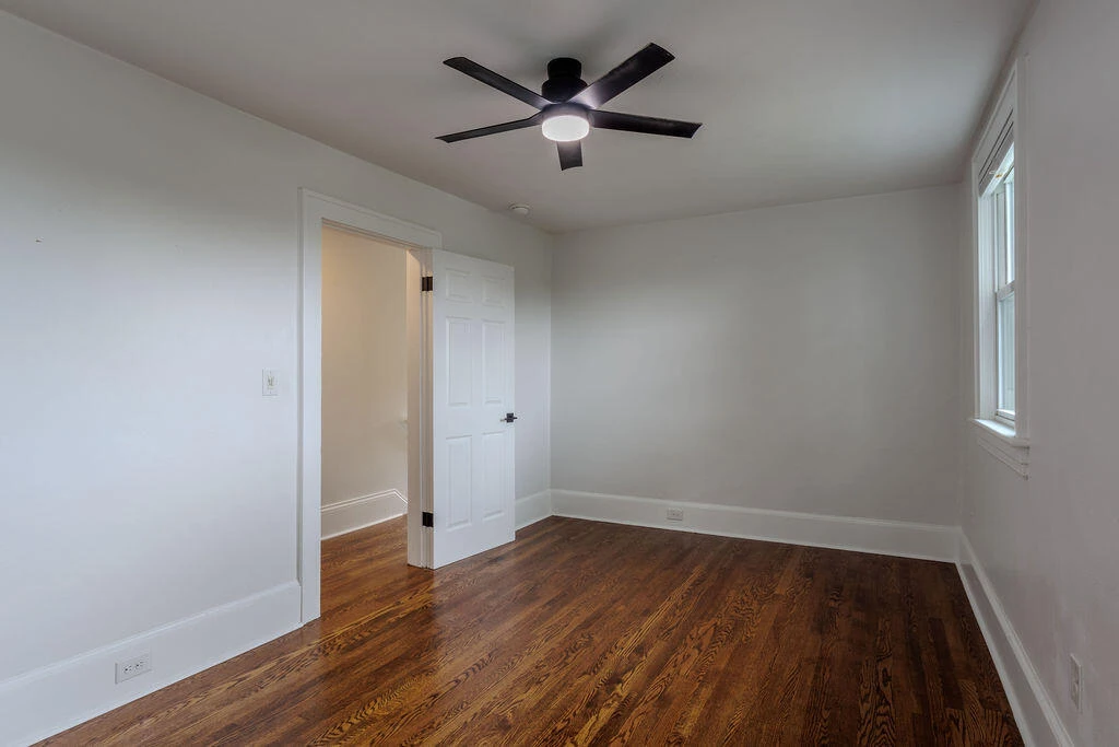 521 Riverland RD SE - Photo 32