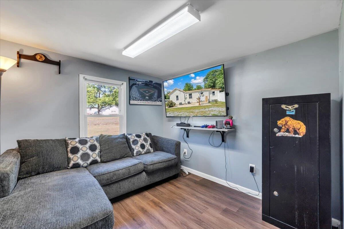 5034 Lee HWY - Photo 16