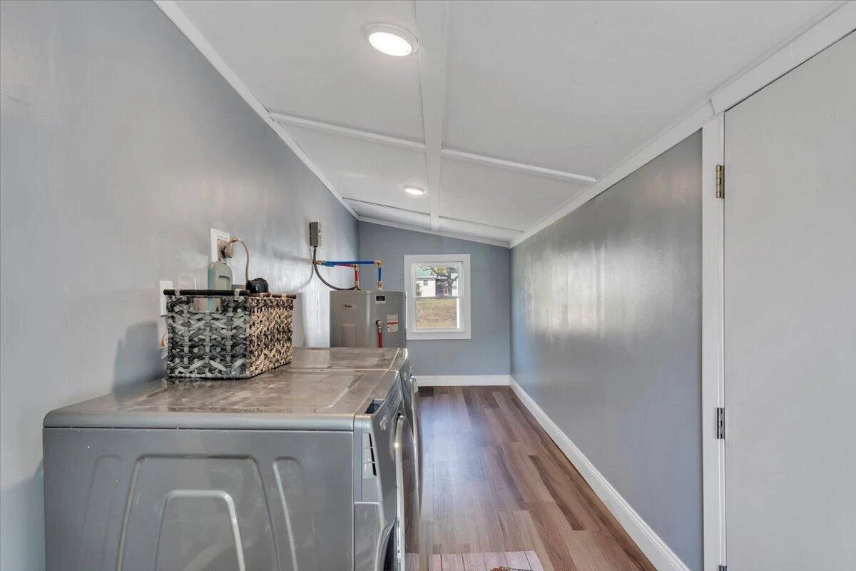 5034 Lee HWY - Photo 20