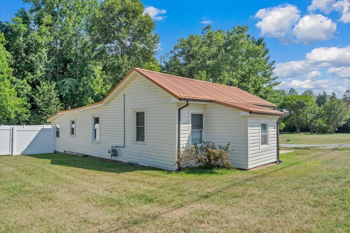 5034 Lee HWY - Photo 31