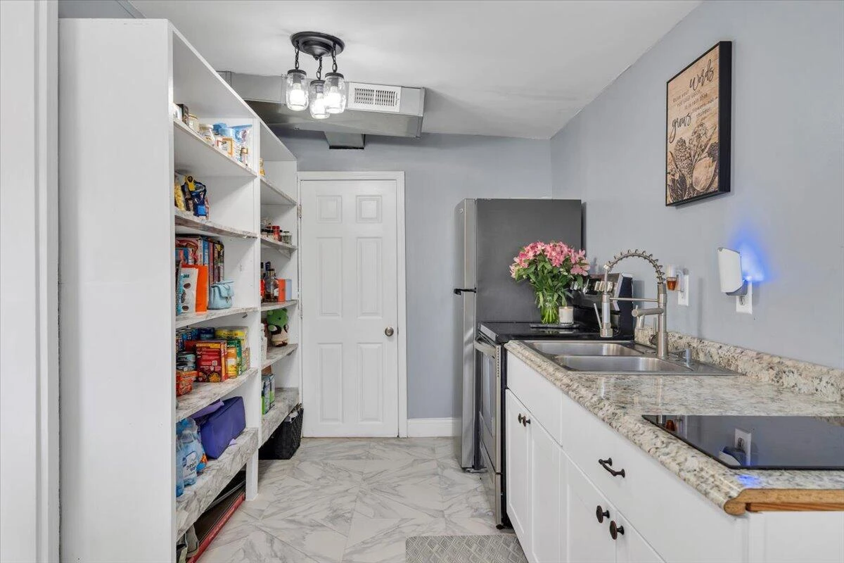 5034 Lee HWY - Photo 6