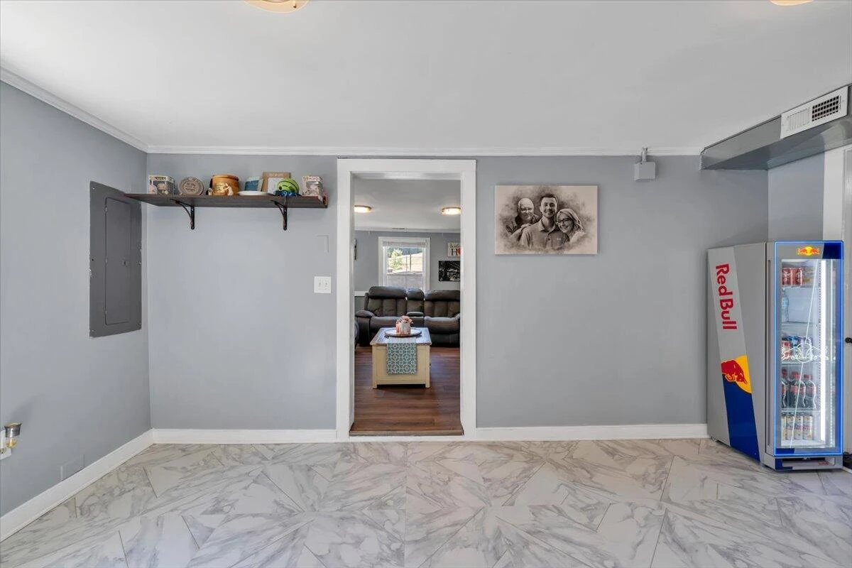 5034 Lee HWY - Photo 10