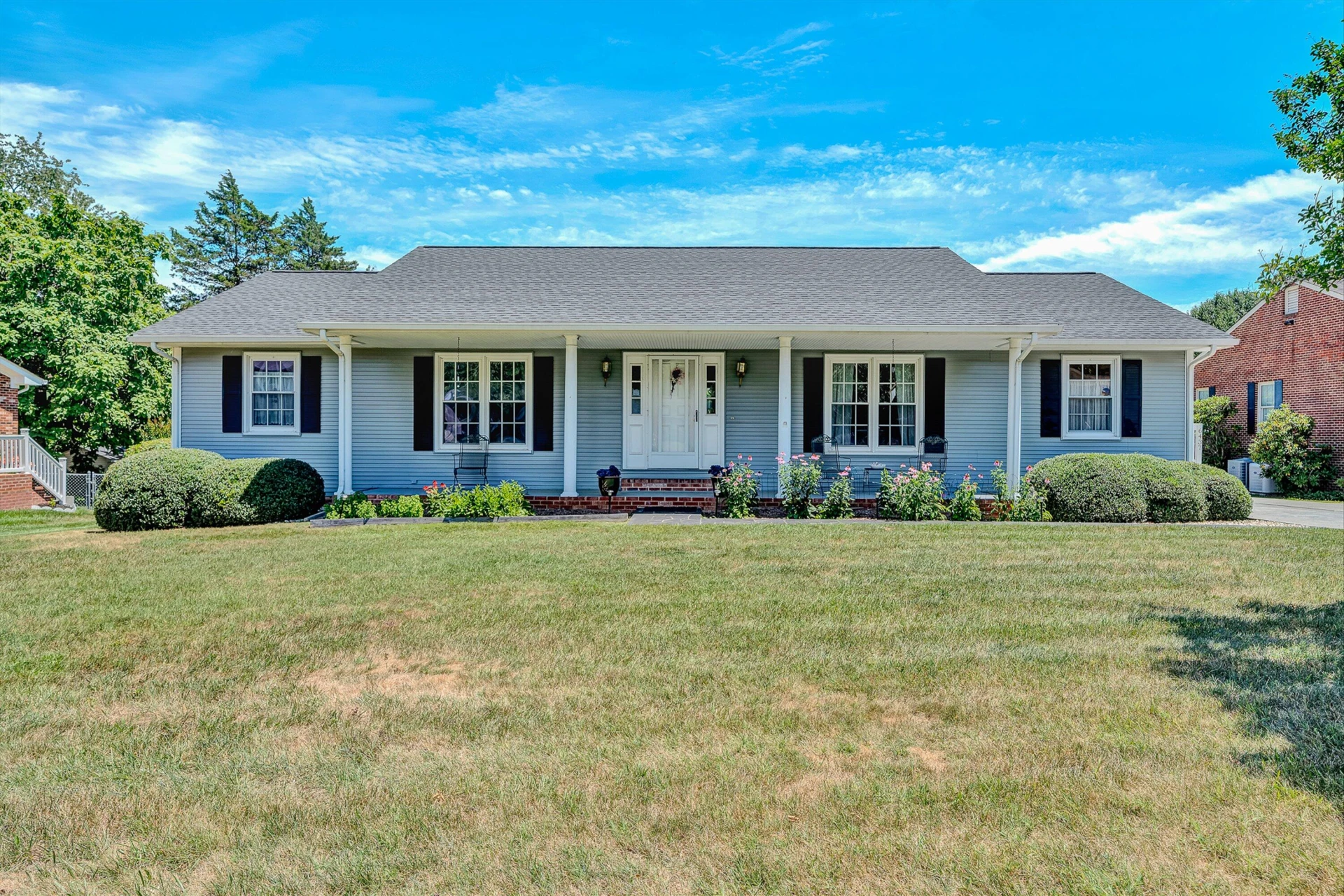 6437 Ridgeview DR