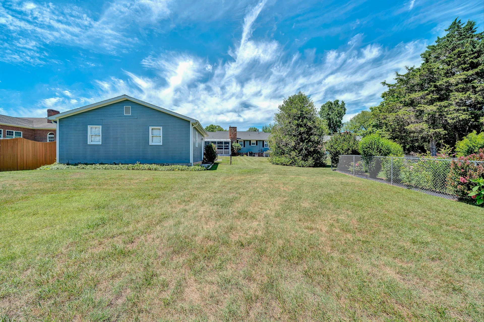6437 Ridgeview DR - Photo 28
