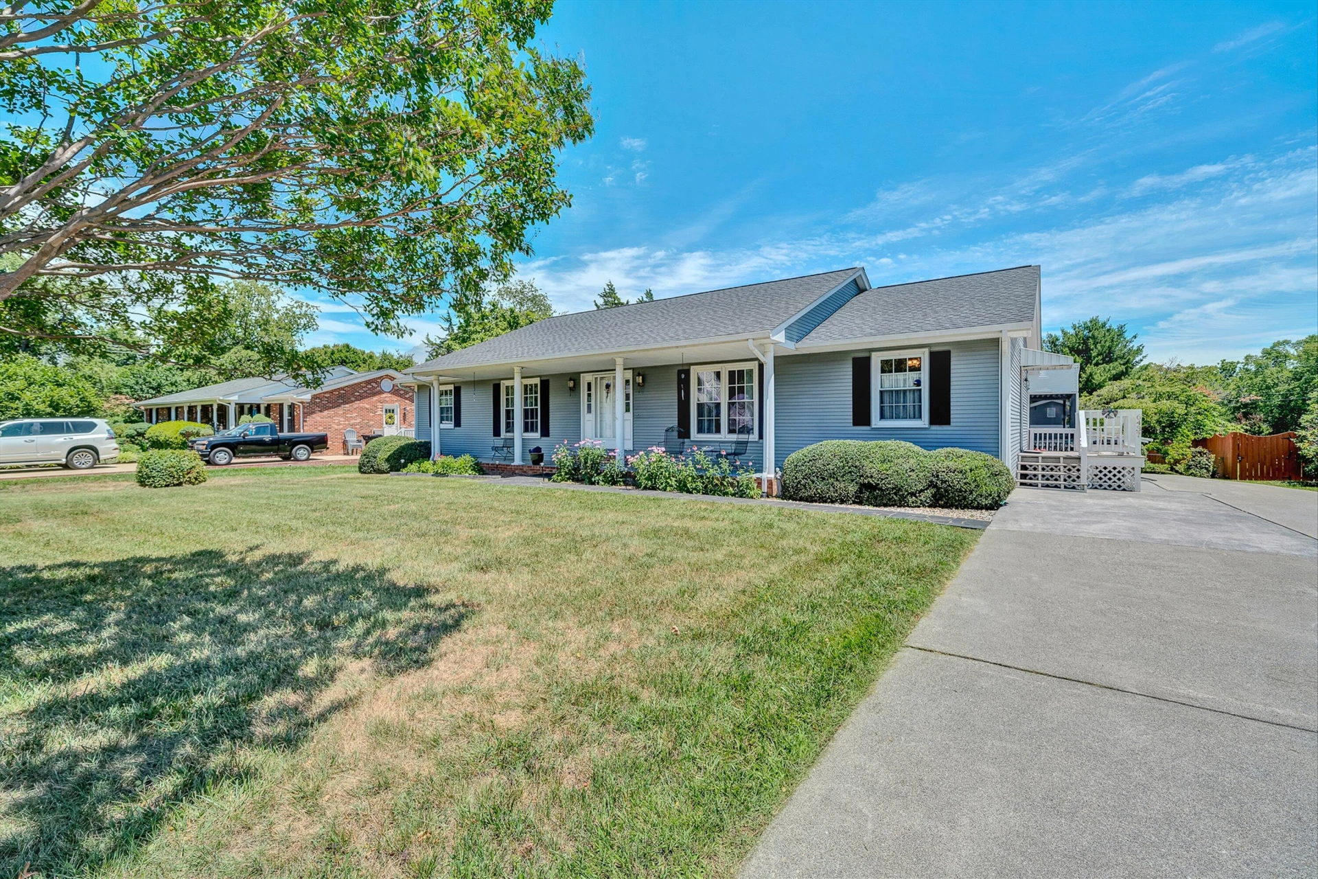 6437 Ridgeview DR - Photo 5