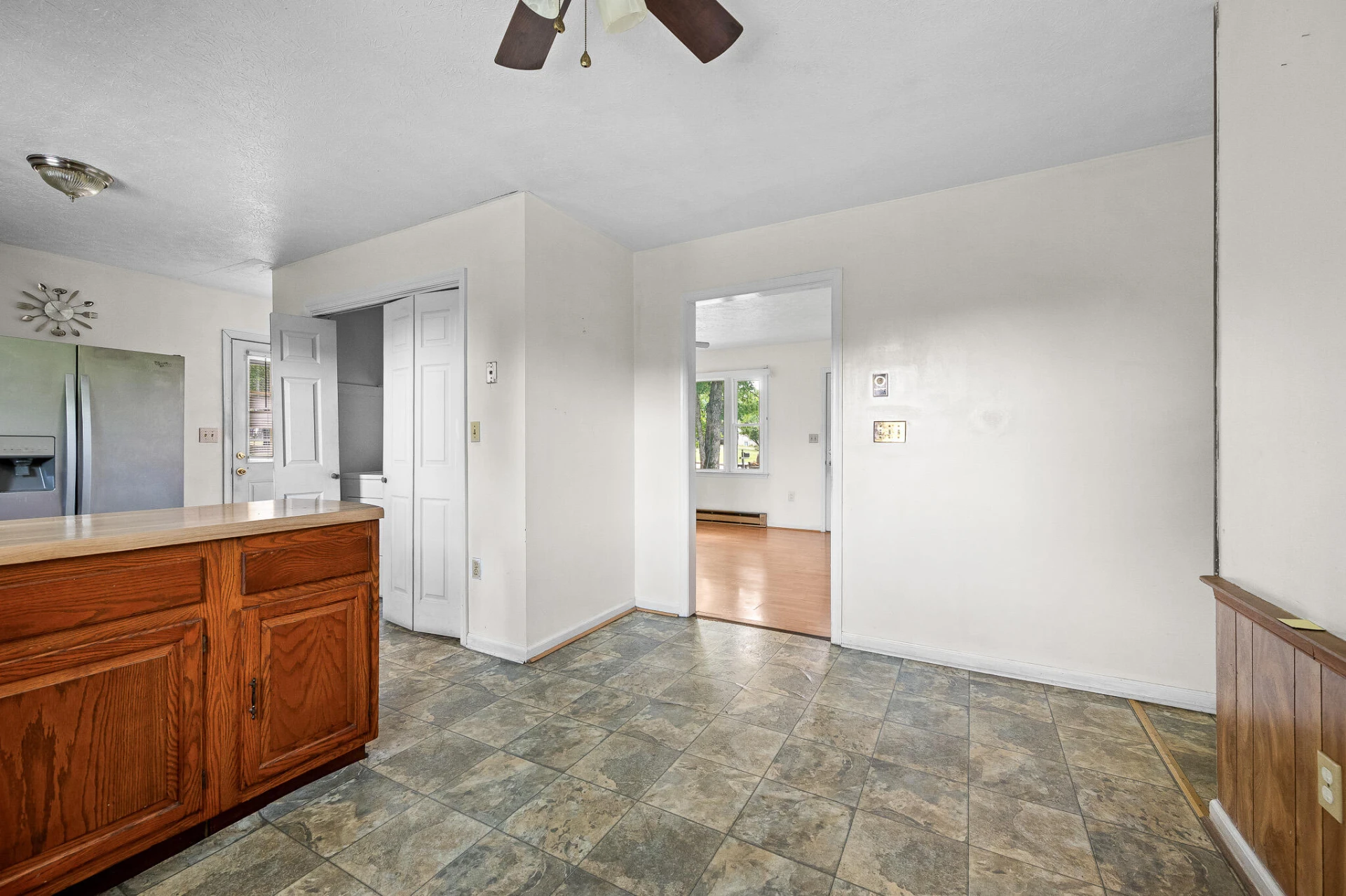 2145 McGhee ST - Photo 11