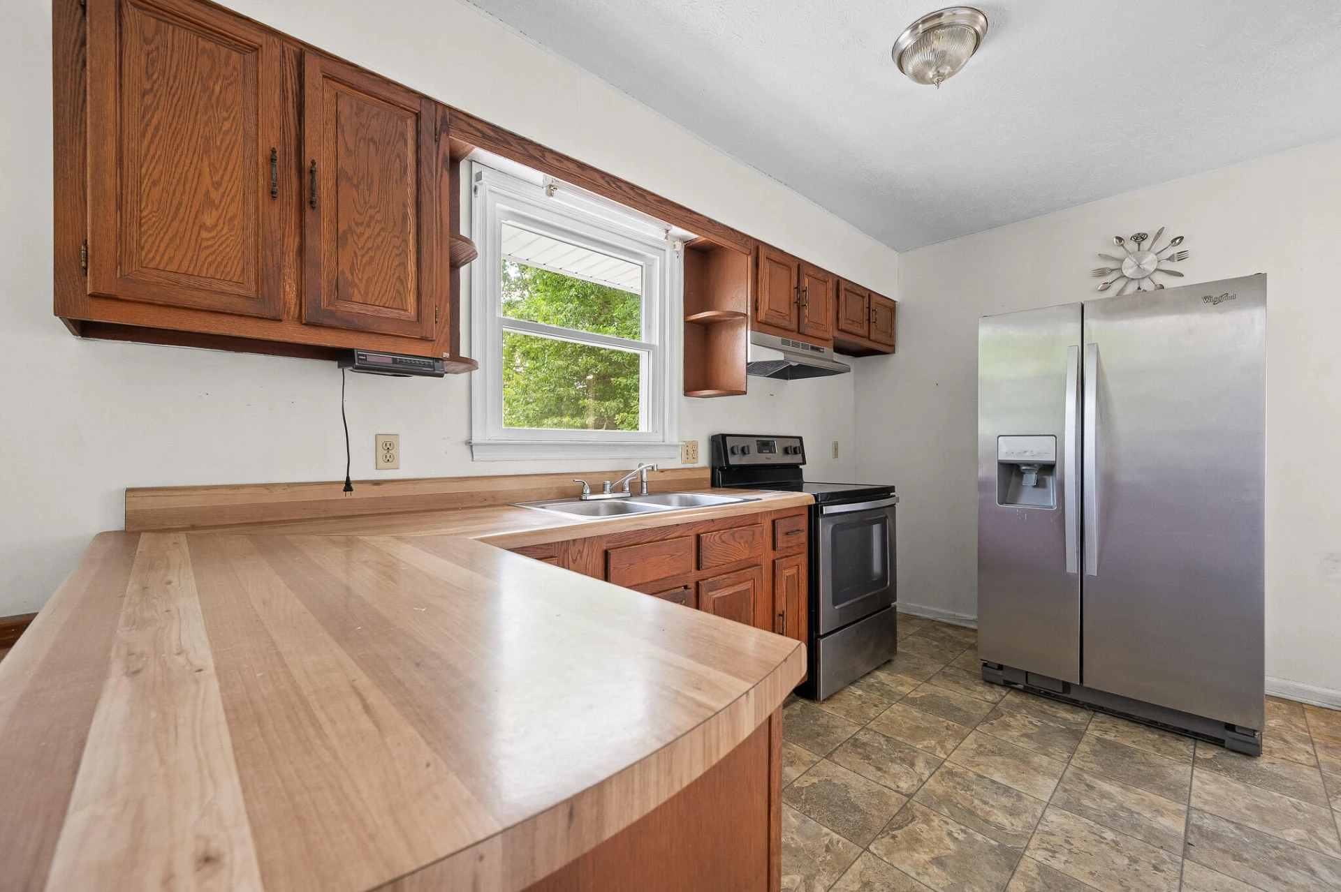 2145 McGhee ST - Photo 13