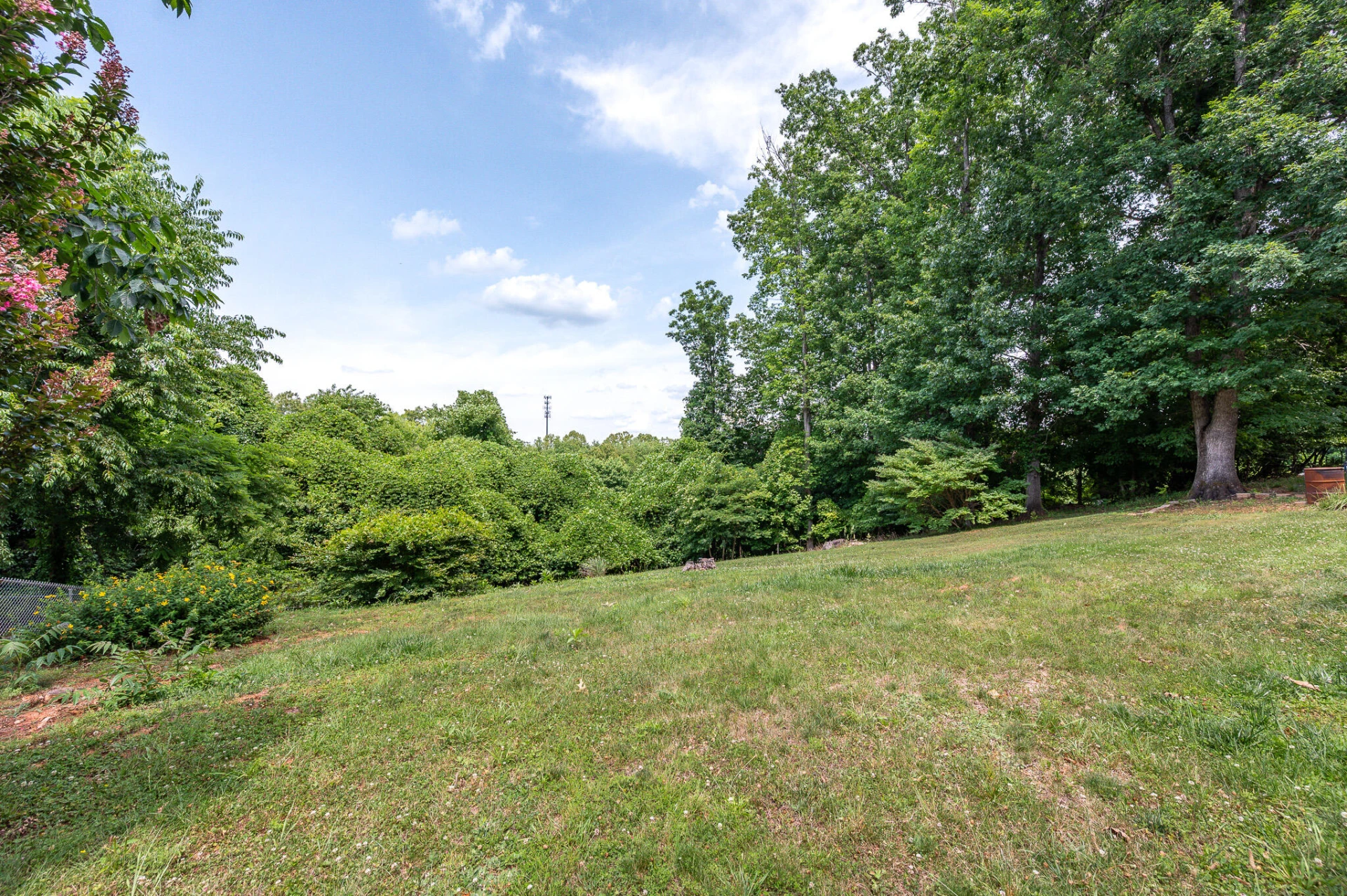 2145 McGhee ST - Photo 35