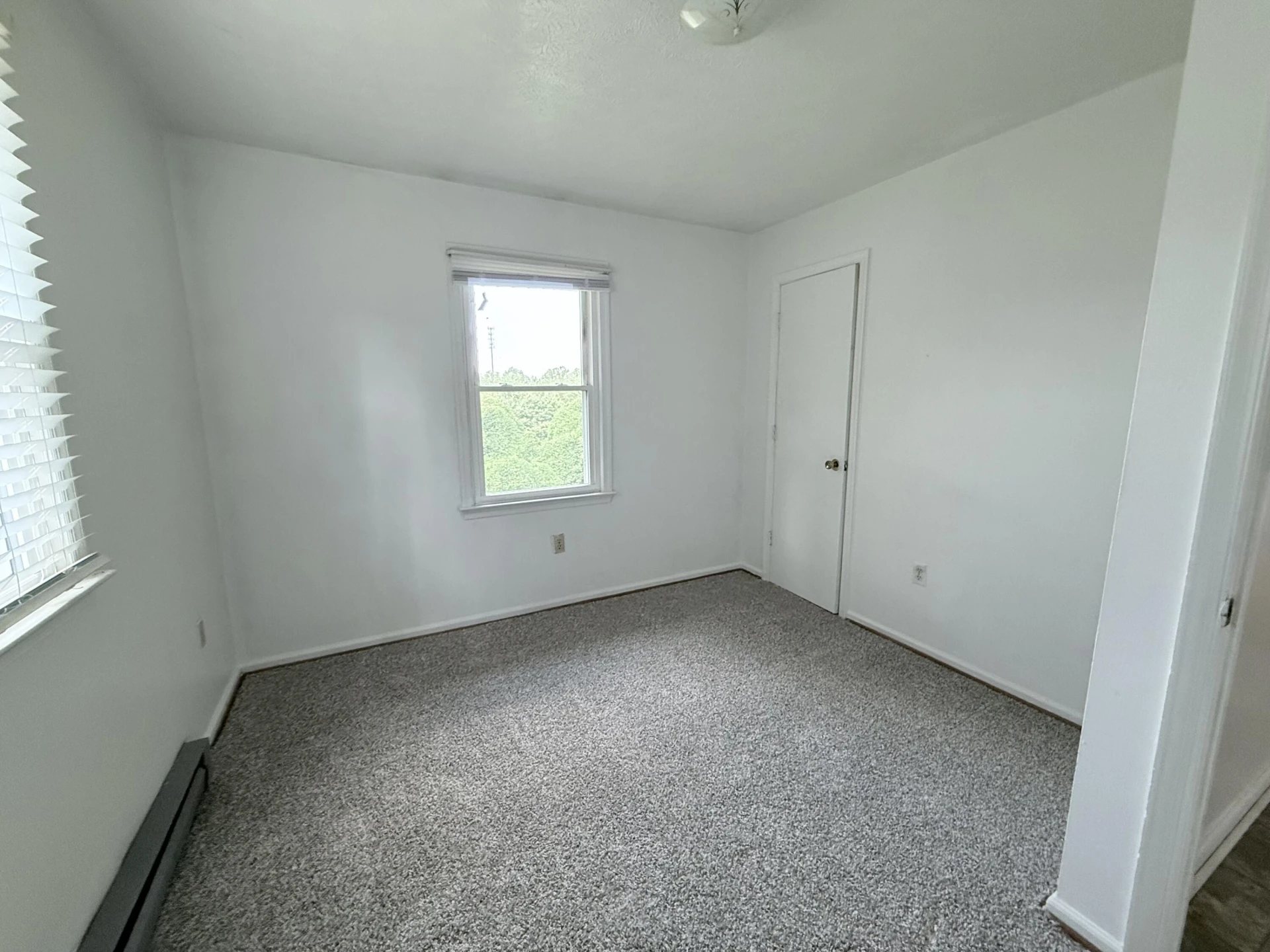 2145 McGhee ST - Photo 27