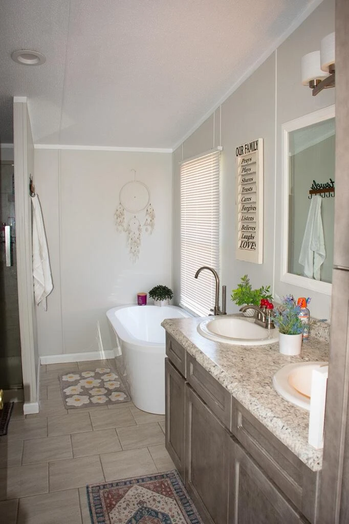 7725 Medical Center RD - Photo 18