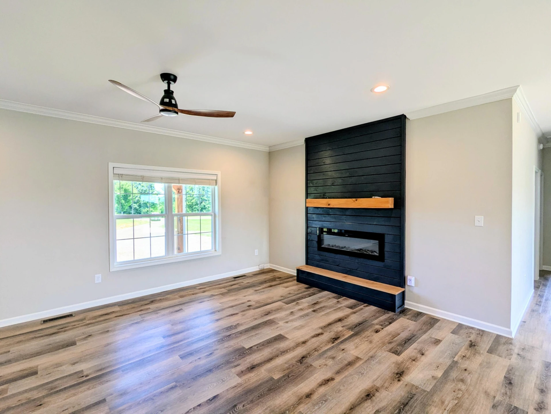 1345 Hale RD NE - Photo 11