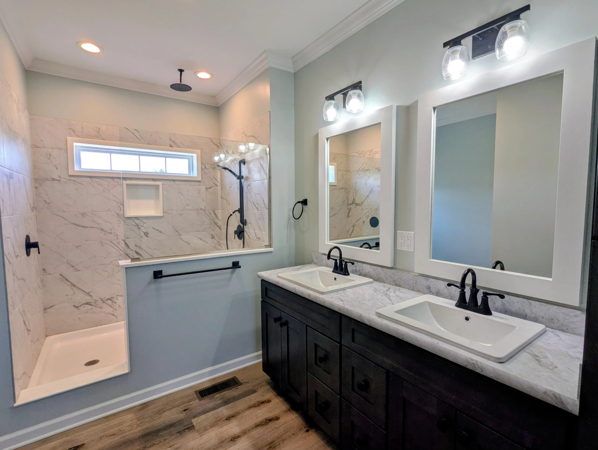 1345 Hale RD NE - Photo 14