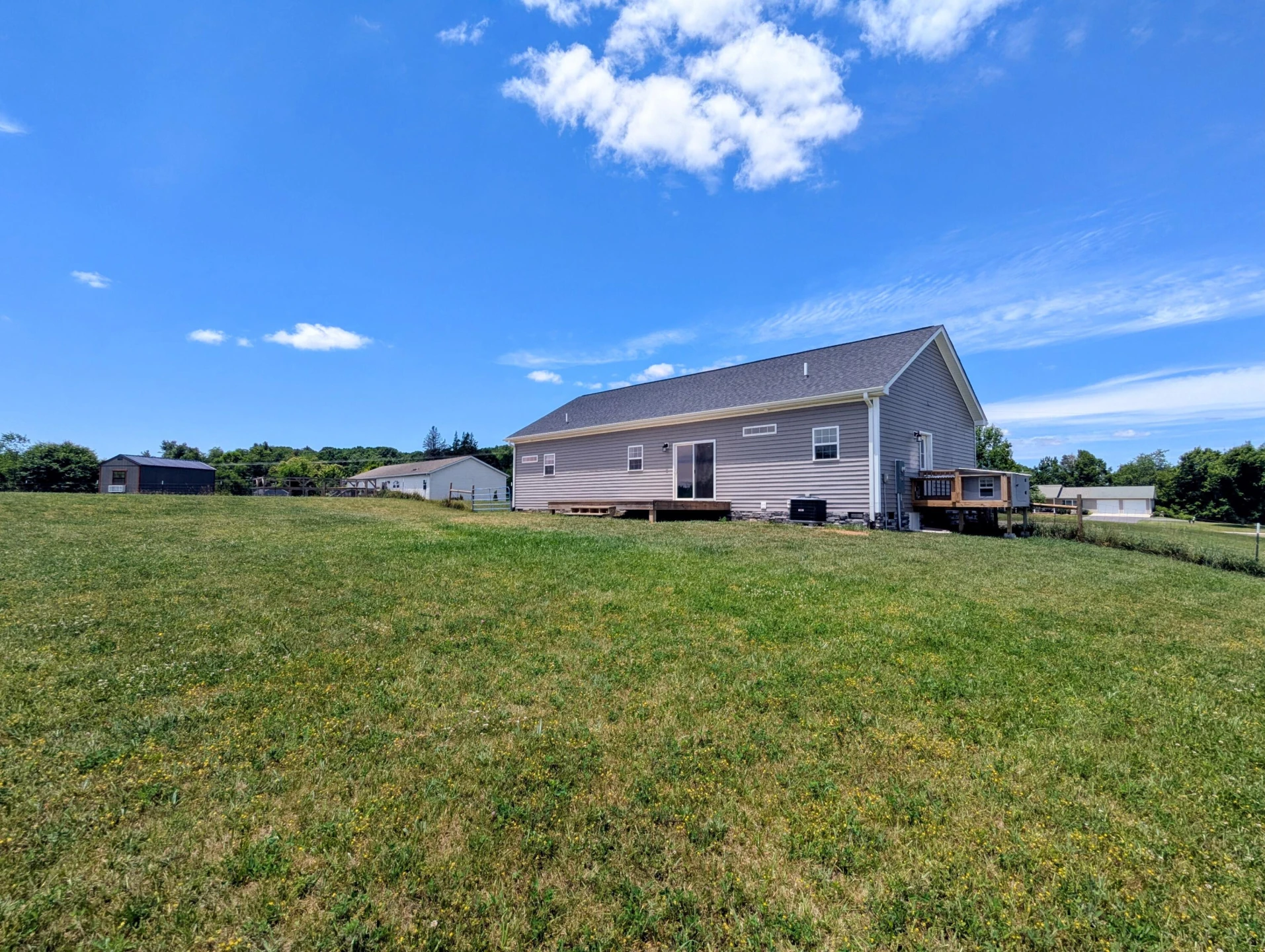 1345 Hale RD NE - Photo 24
