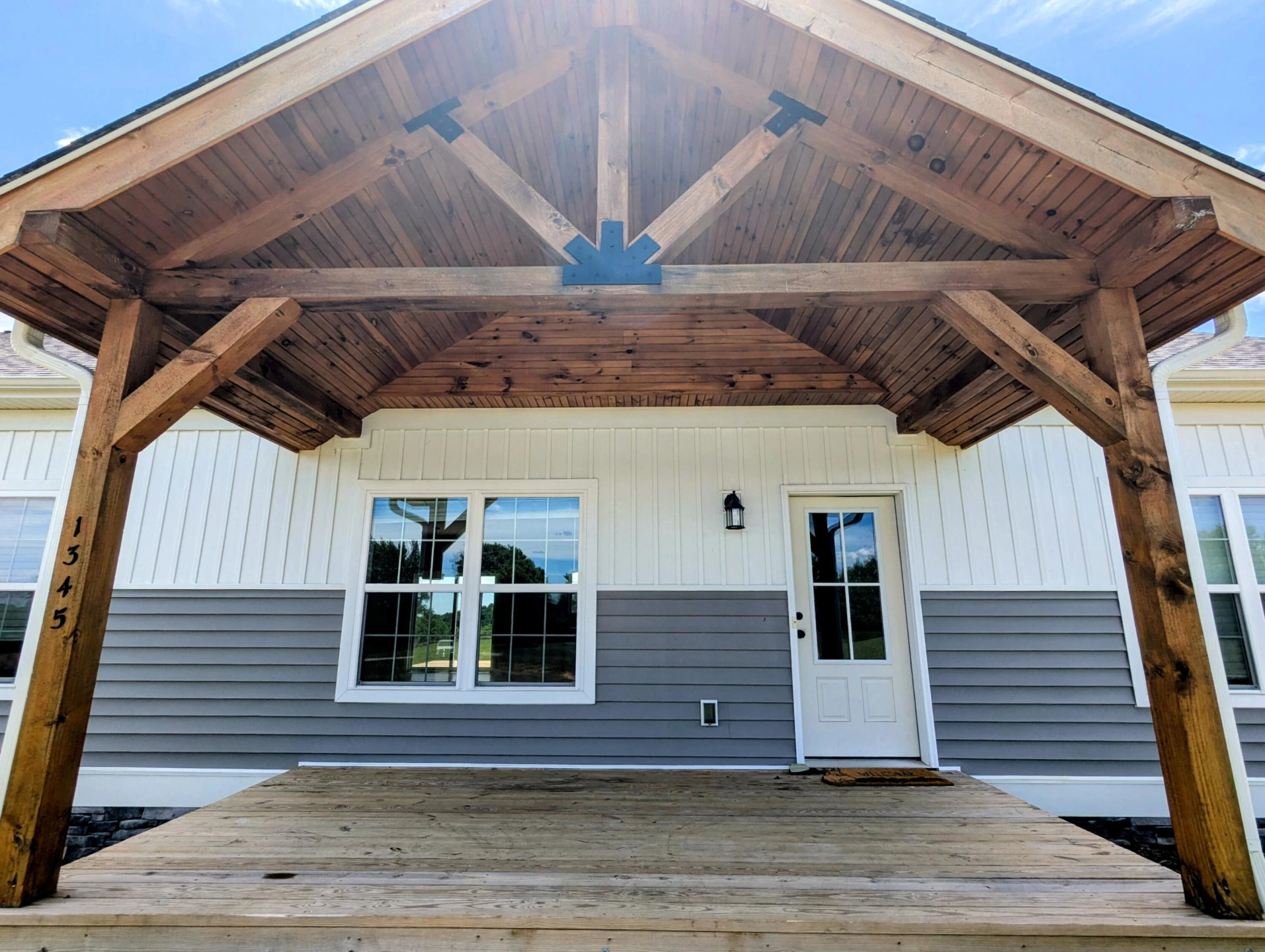 1345 Hale RD NE - Photo 4