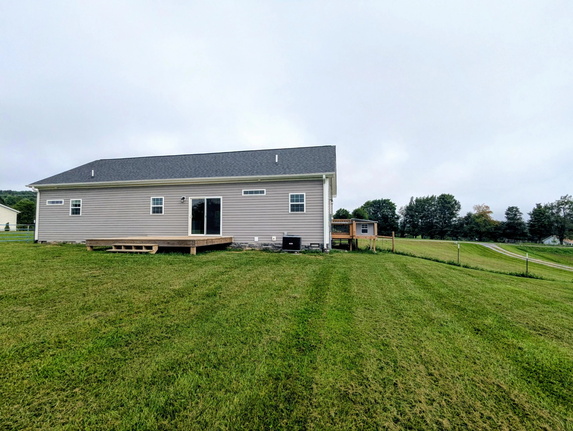 1345 Hale RD NE - Photo 33