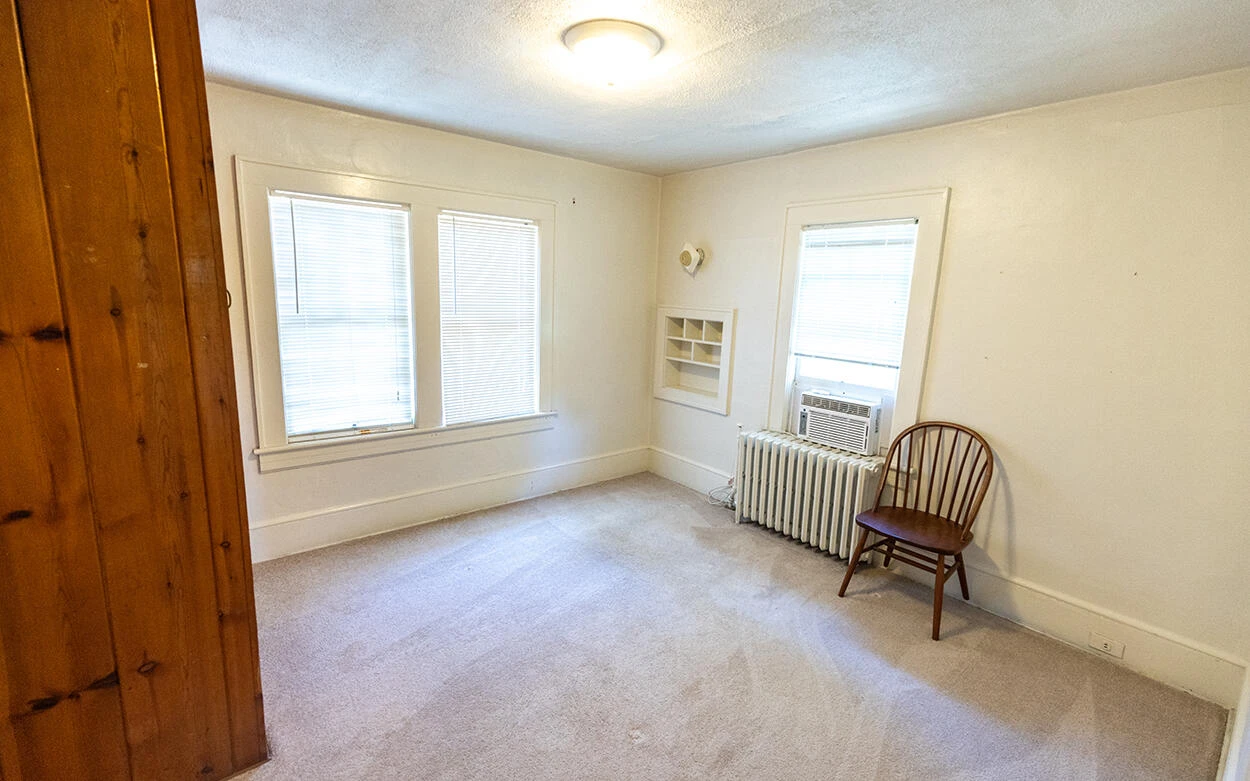 502 N Market ST - Photo 14