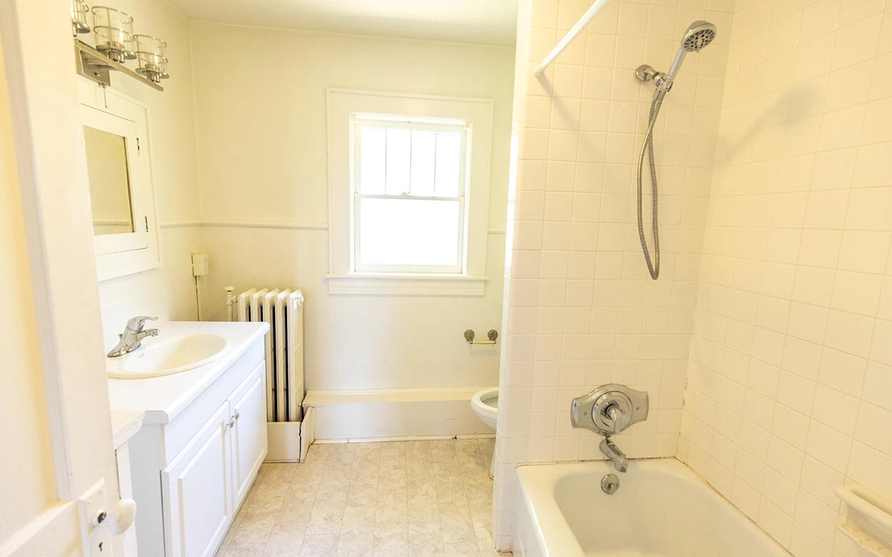 502 N Market ST - Photo 18