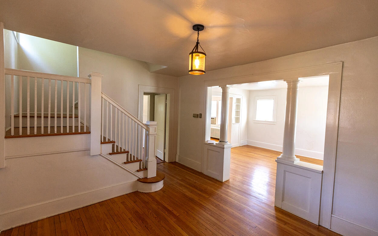502 N Market ST - Photo 2