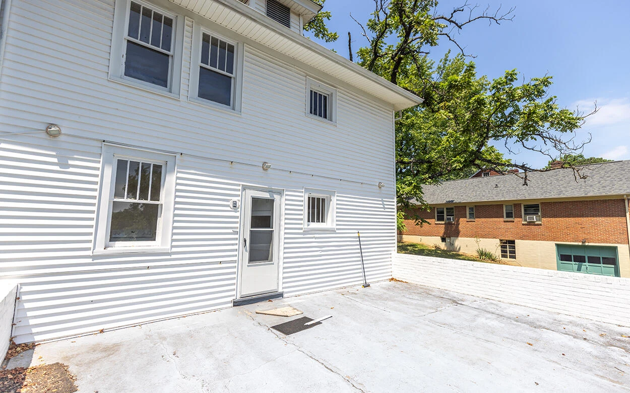 502 N Market ST - Photo 27