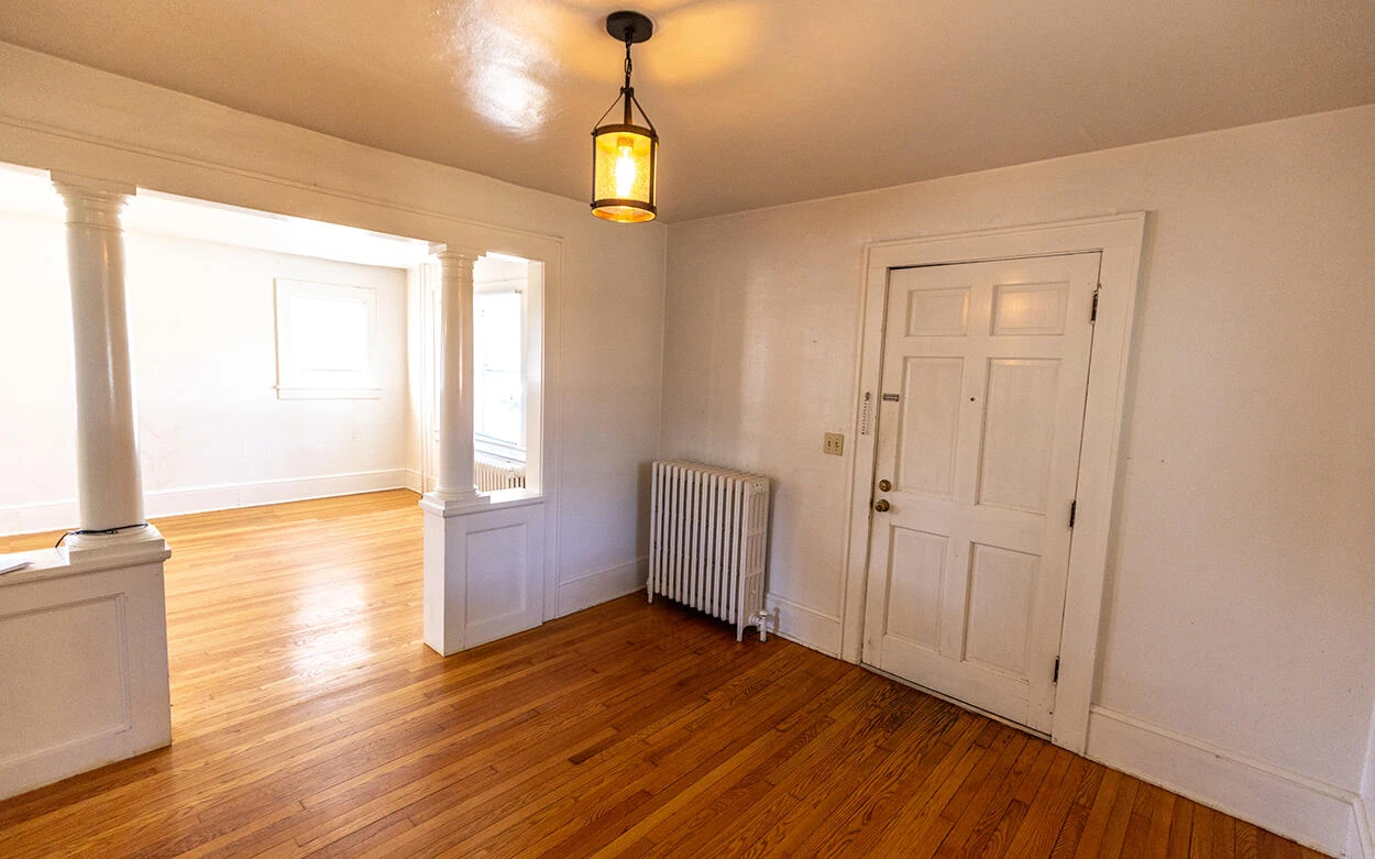 502 N Market ST - Photo 3