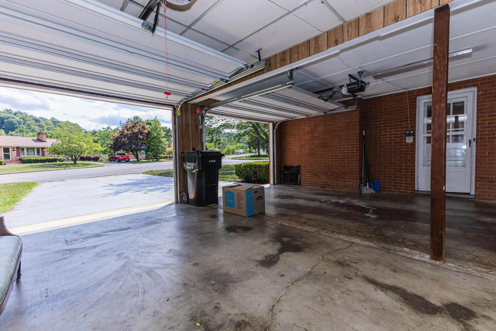 5563 Green Meadow RD - Photo 25