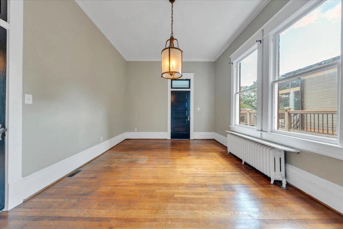 376 Allison AVE SW - Photo 10