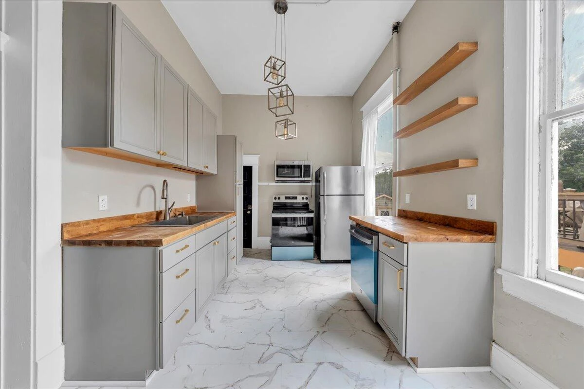 376 Allison AVE SW - Photo 13