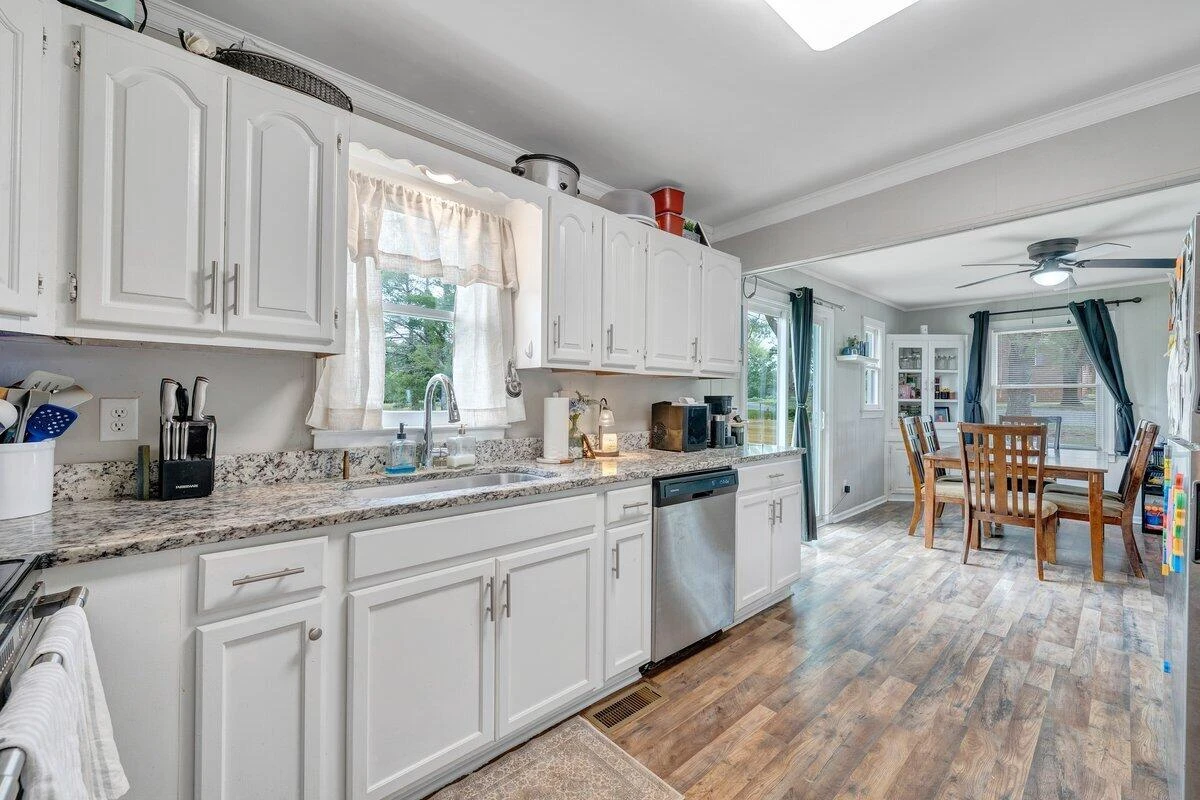 4228 Franklin ST - Photo 6