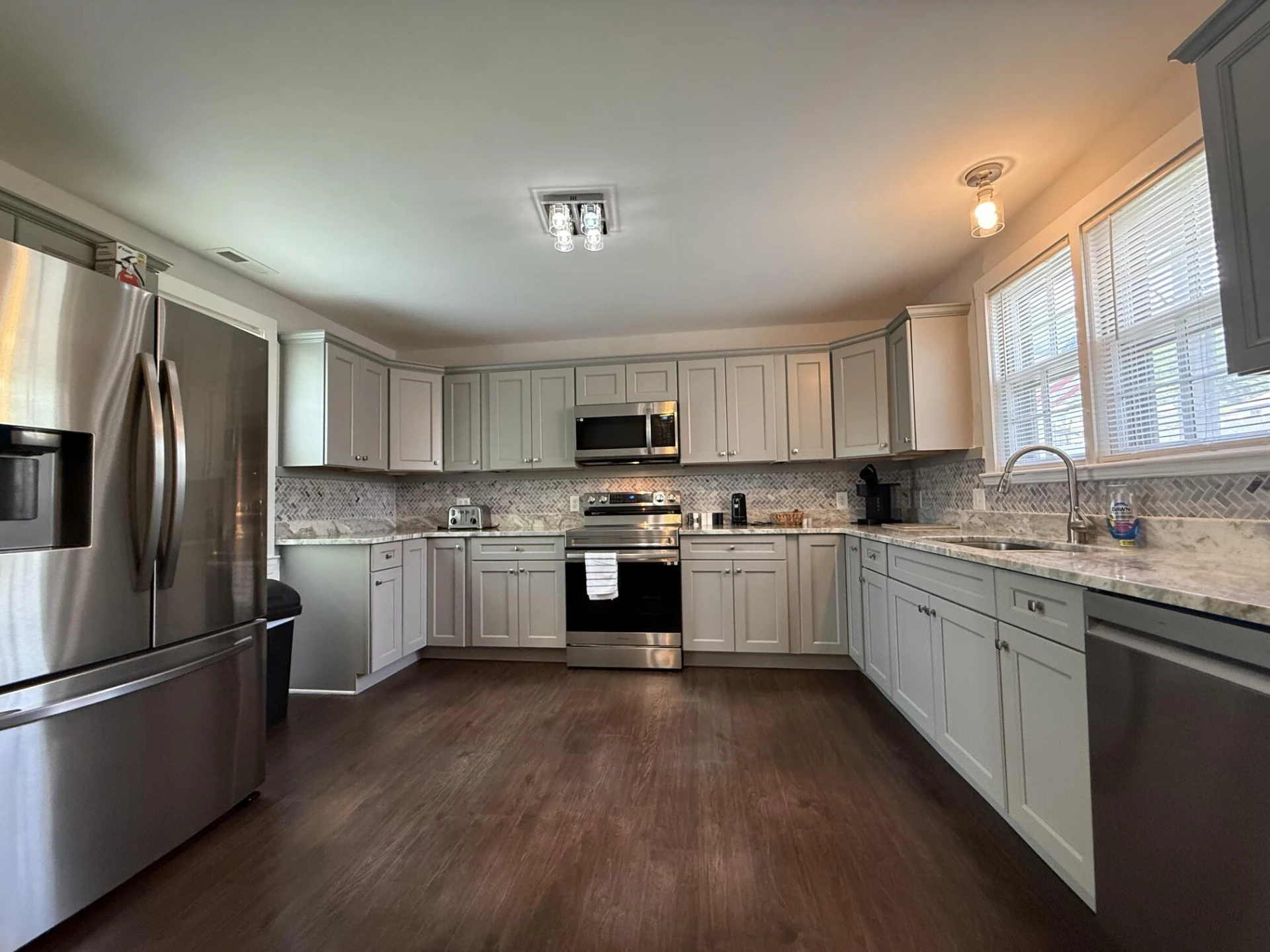 704 Church ST - Photo 14