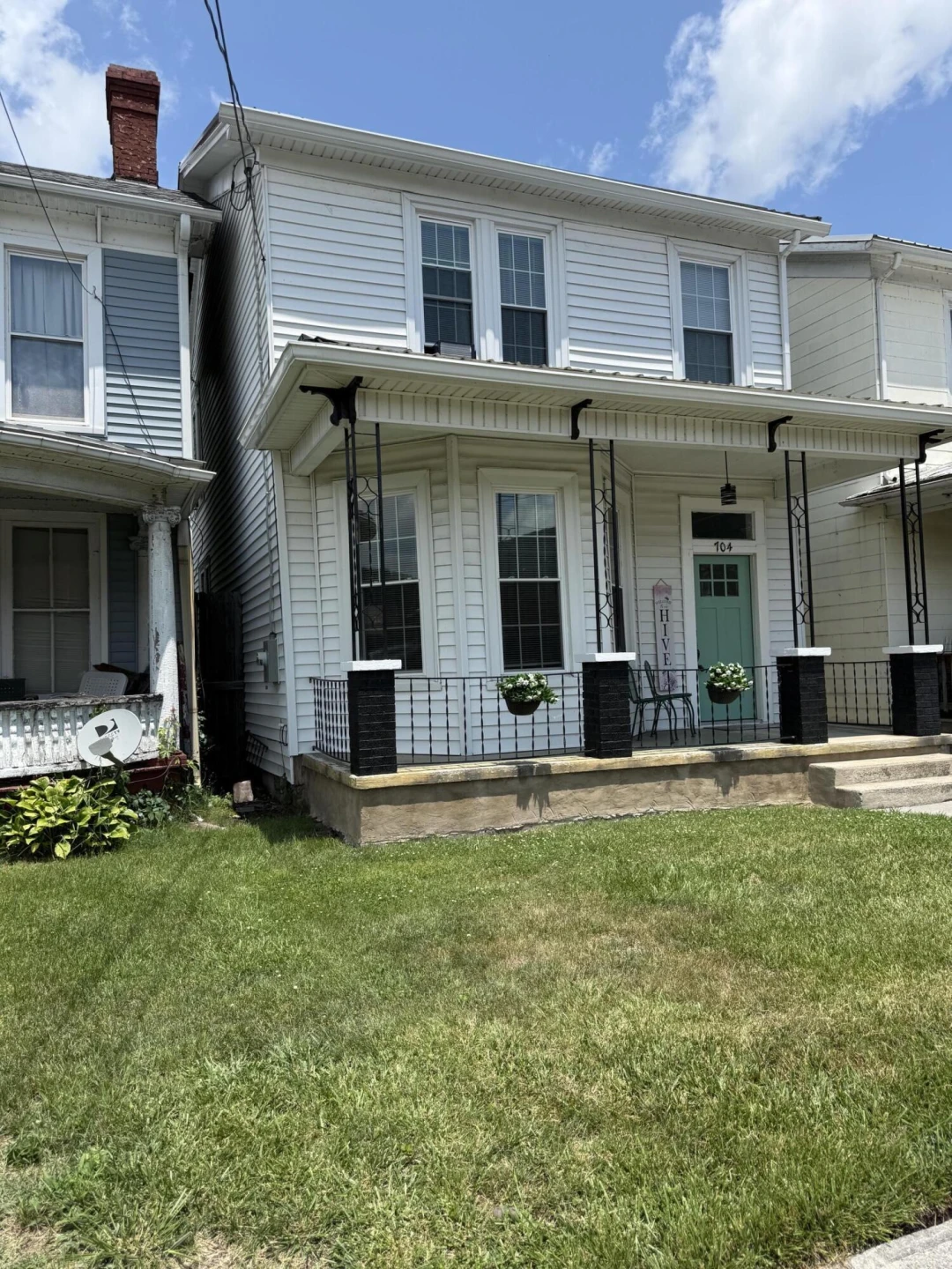 704 Church ST - Photo 2