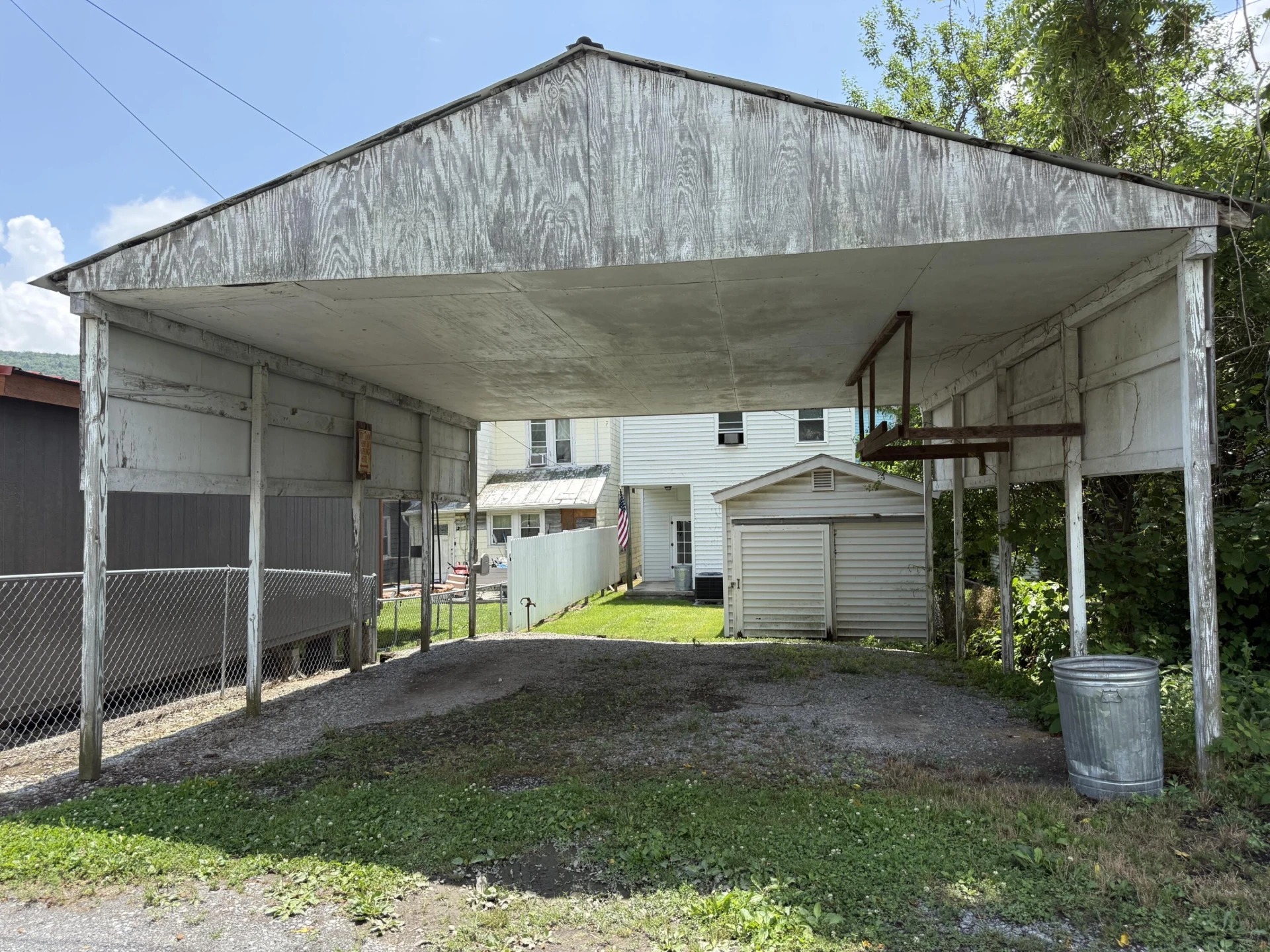 704 Church ST - Photo 6