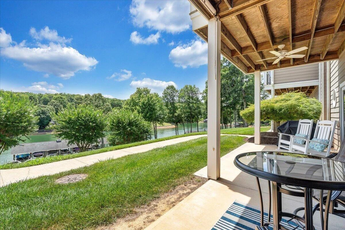 335 S Pointe Shore DR #APT 303