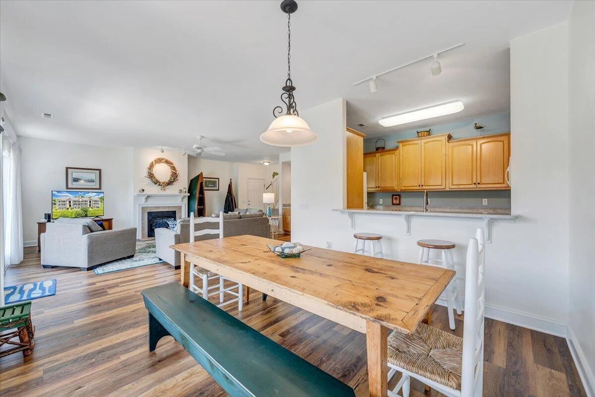 335 S Pointe Shore DR #APT 303 - Photo 11