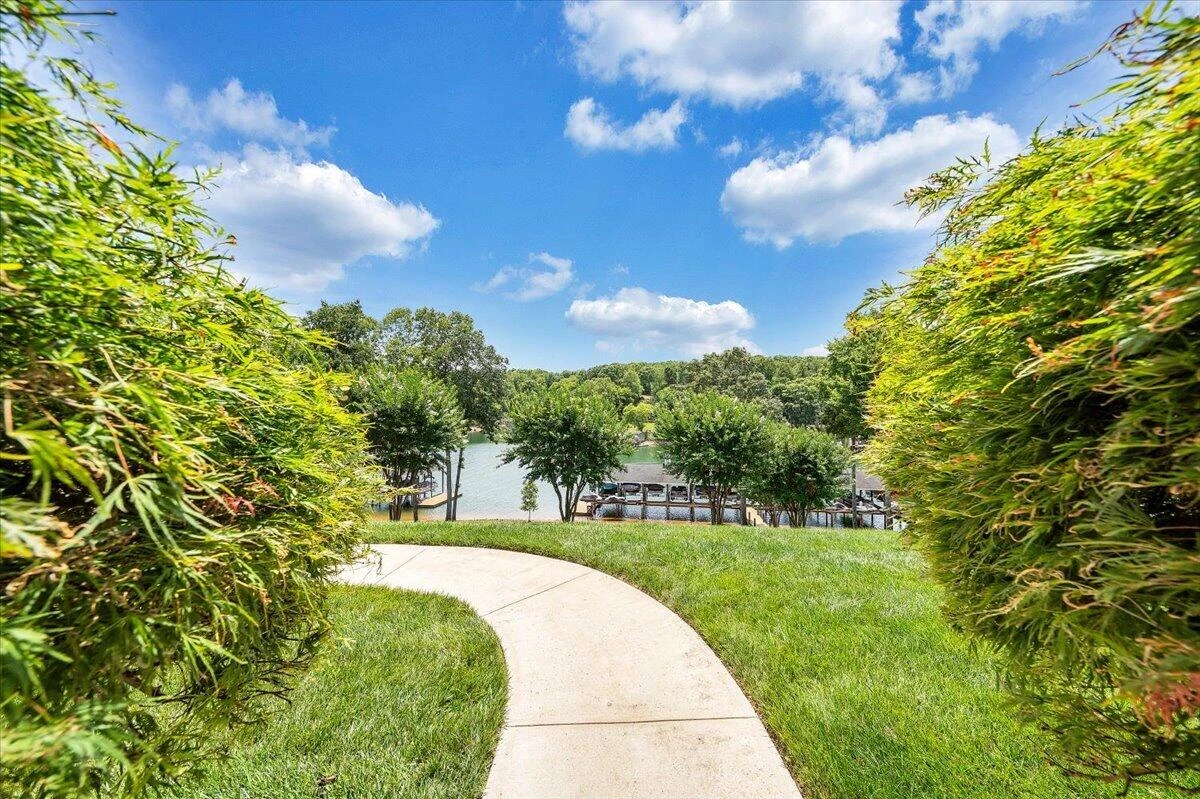 335 S Pointe Shore DR #APT 303 - Photo 27