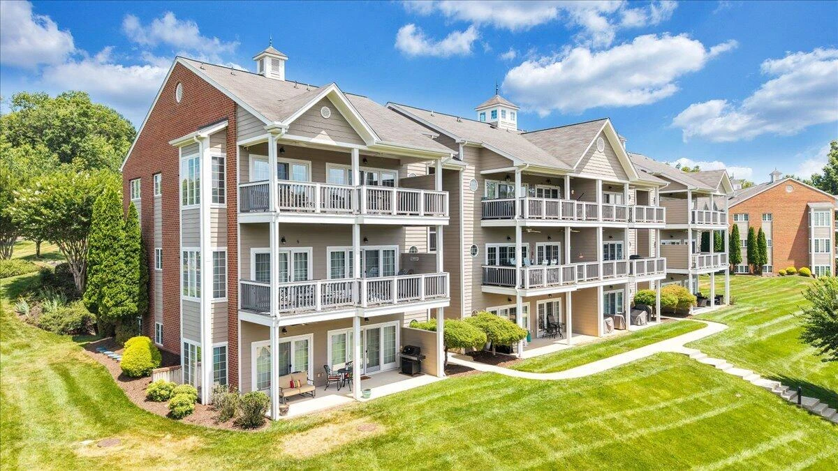 335 S Pointe Shore DR #APT 303 - Photo 31