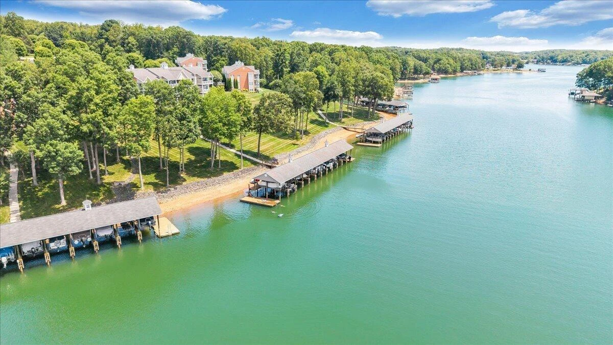 335 S Pointe Shore DR #APT 303 - Photo 34