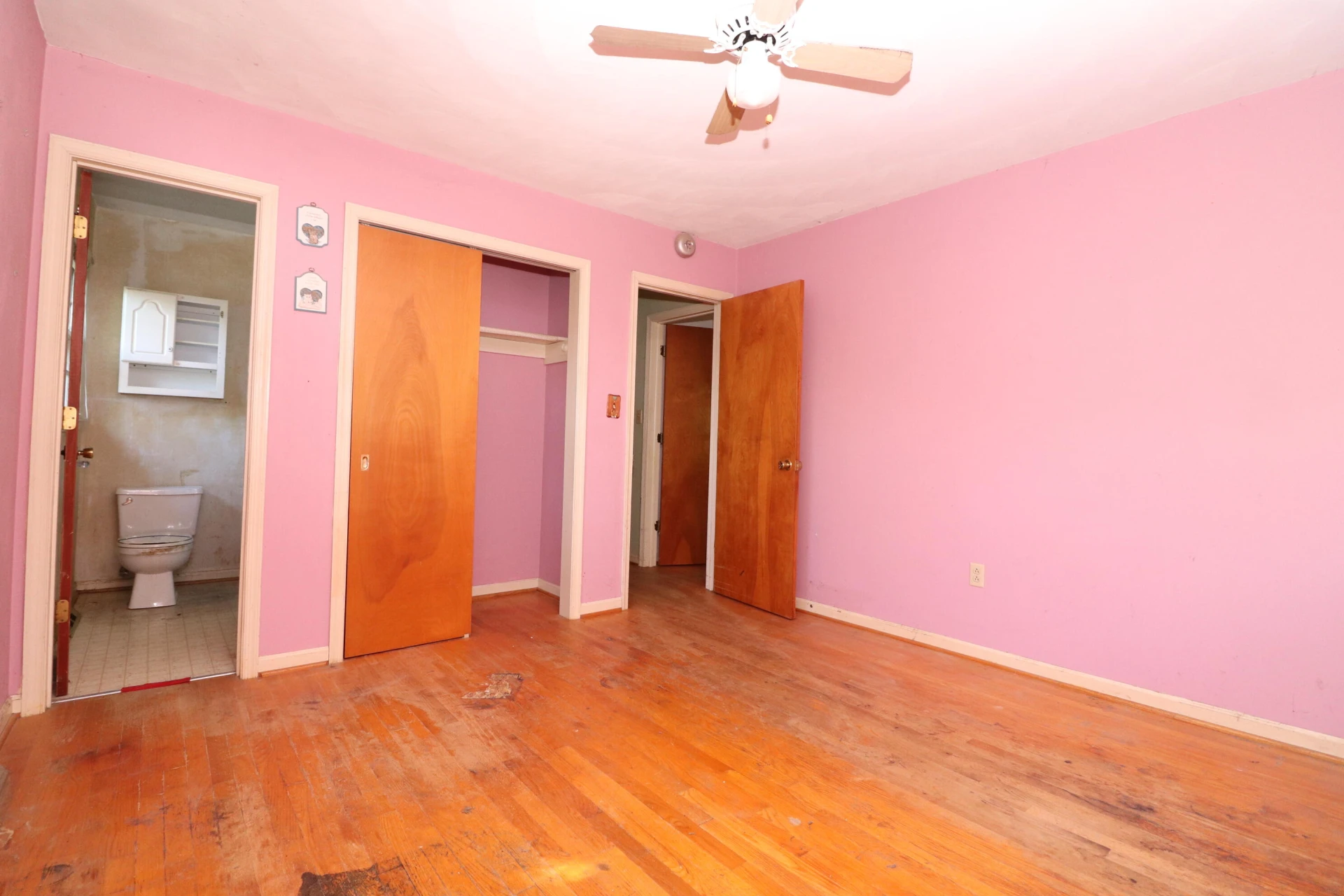 1031 Broadhill DR - Photo 10
