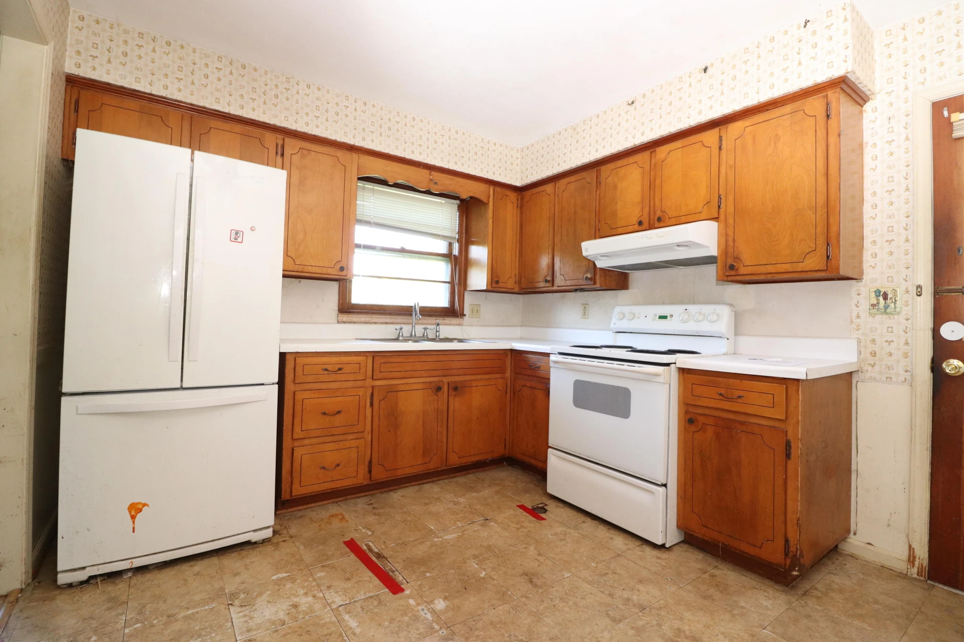 1031 Broadhill DR - Photo 5