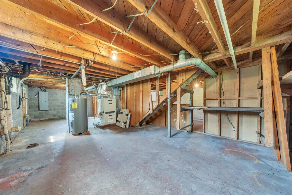 201 Long AVE - Photo 22