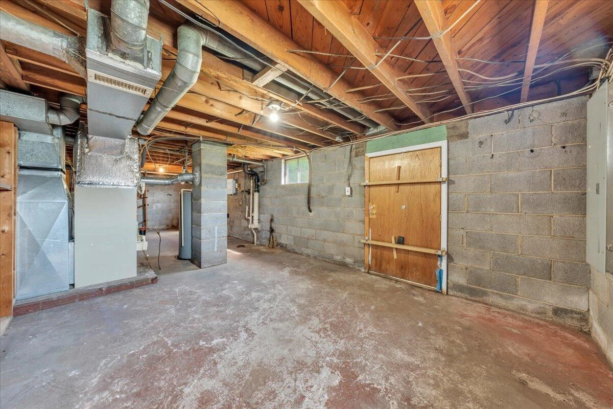 201 Long AVE - Photo 23