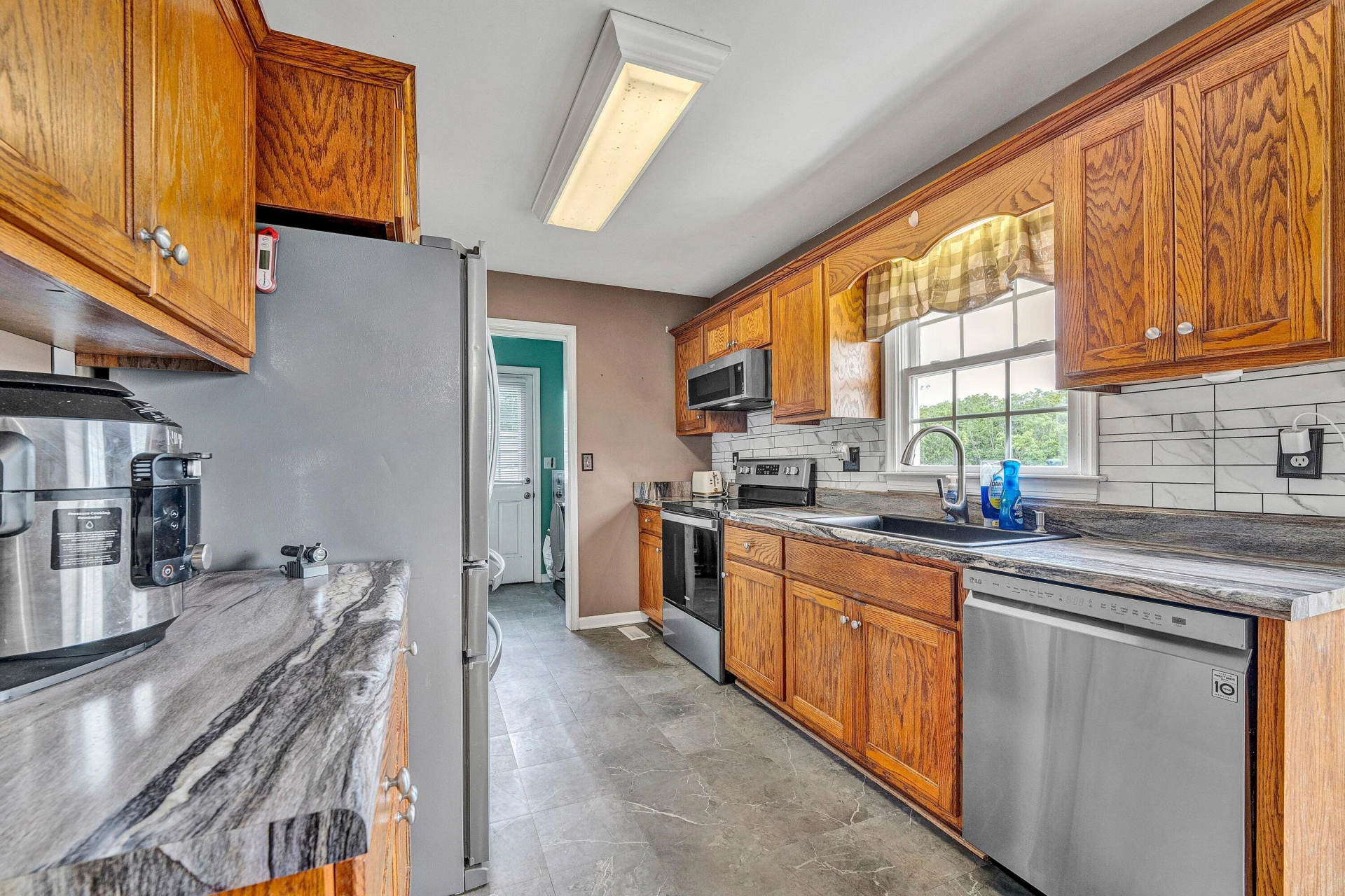 75 Estate DR - Photo 11