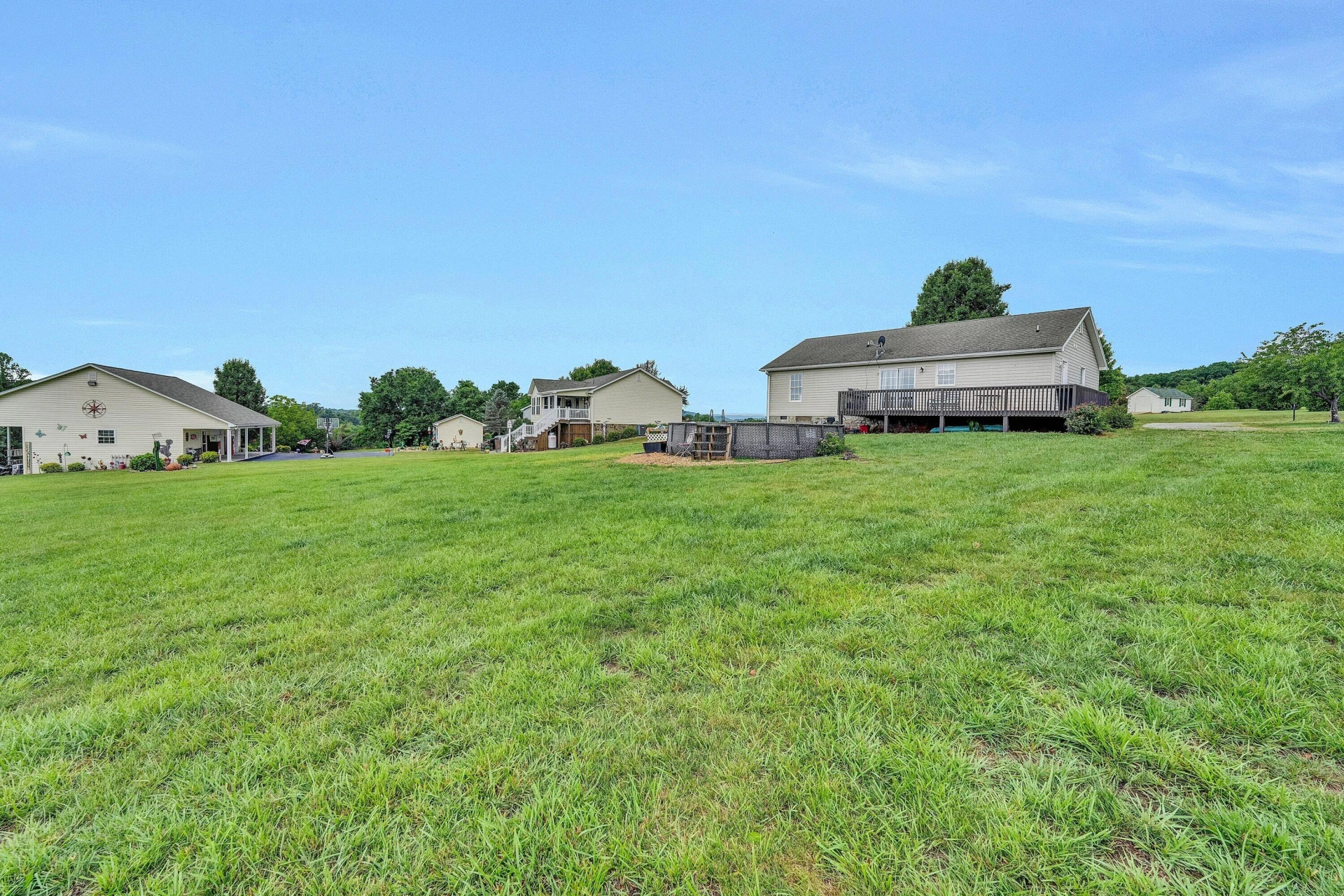 75 Estate DR - Photo 27