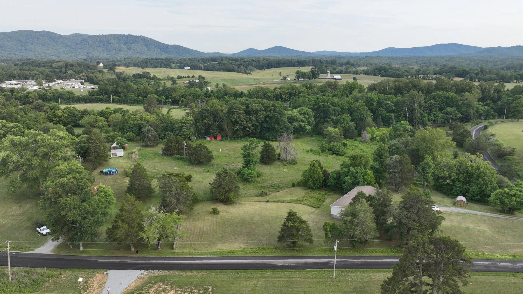 2225 IRVING RD - Photo 13