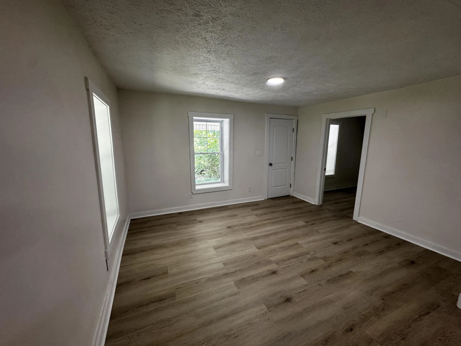 4420 Seneca Hollow RD - Photo 5