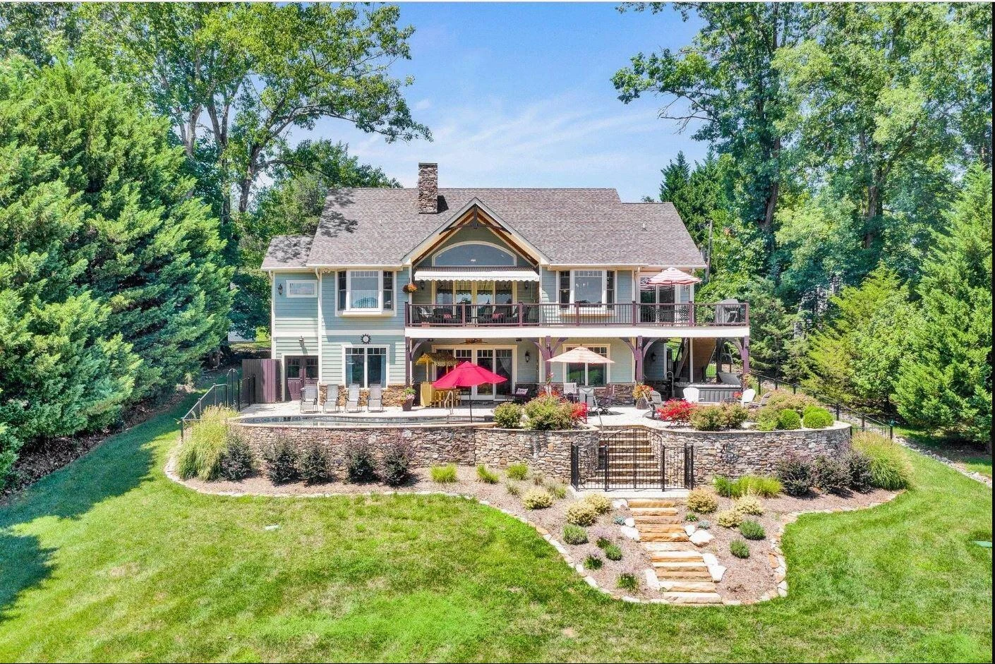 308 Pine DR - Photo 2